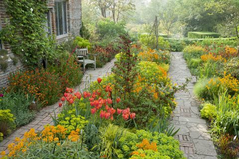 Sissinghurst Castle Garden - यूके जाने के लिए सबसे अच्छा उद्यान