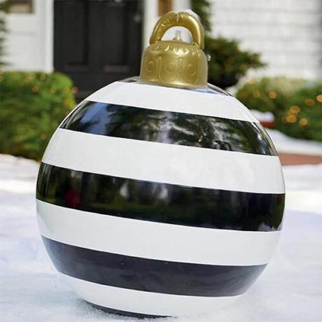 विशाल क्रिसमस इन्फ्लेटेबल बॉल 